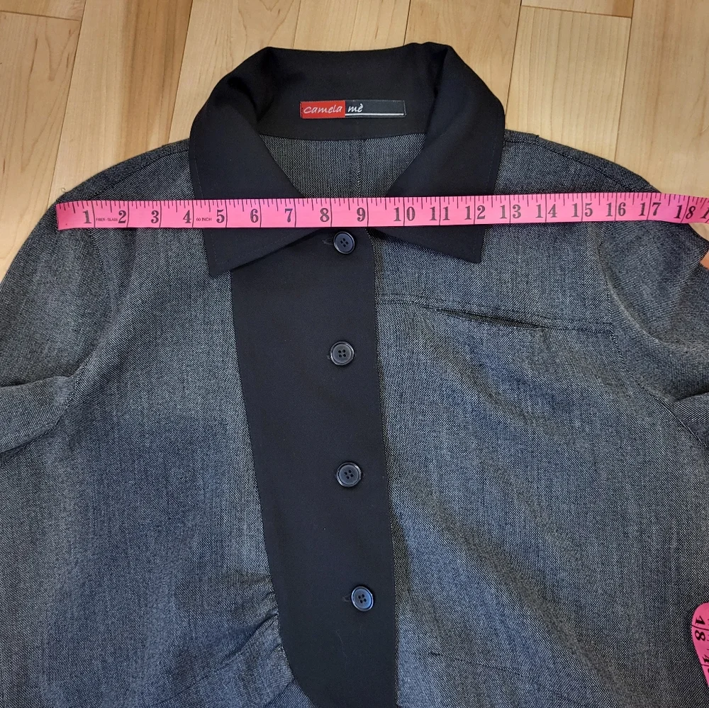 EUC Camela Mè Gray and Black Jacket - Picture 10 of 16